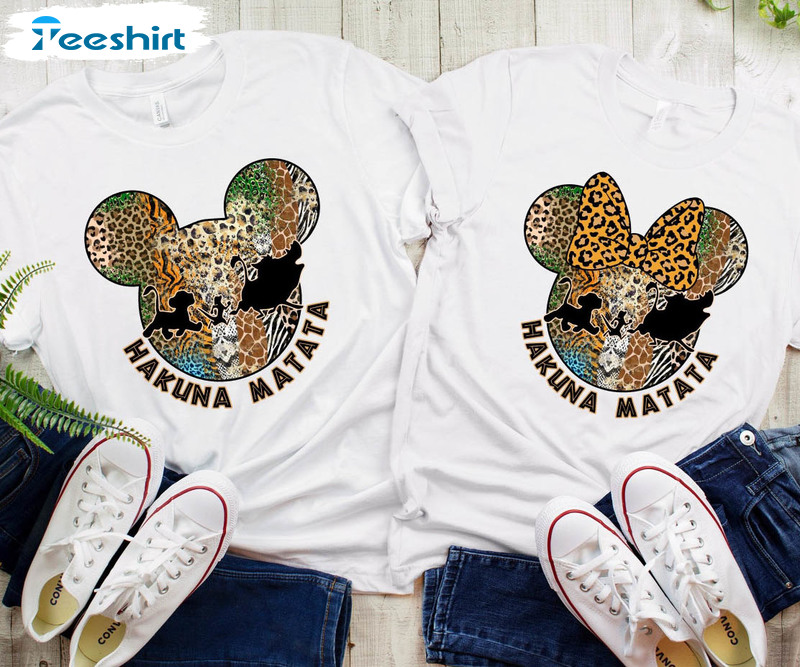 Hakuna Matata Vinatge Shirt, Retro Mickey And Friends Disneyland Long Sleeve Unisex T-shirt
